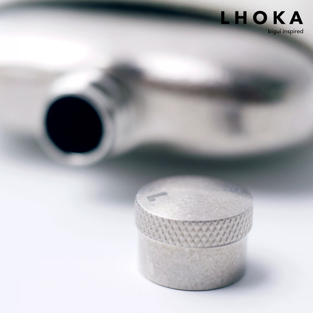 Pebble Ti010 Titanium Hip Flask - product detail view 3