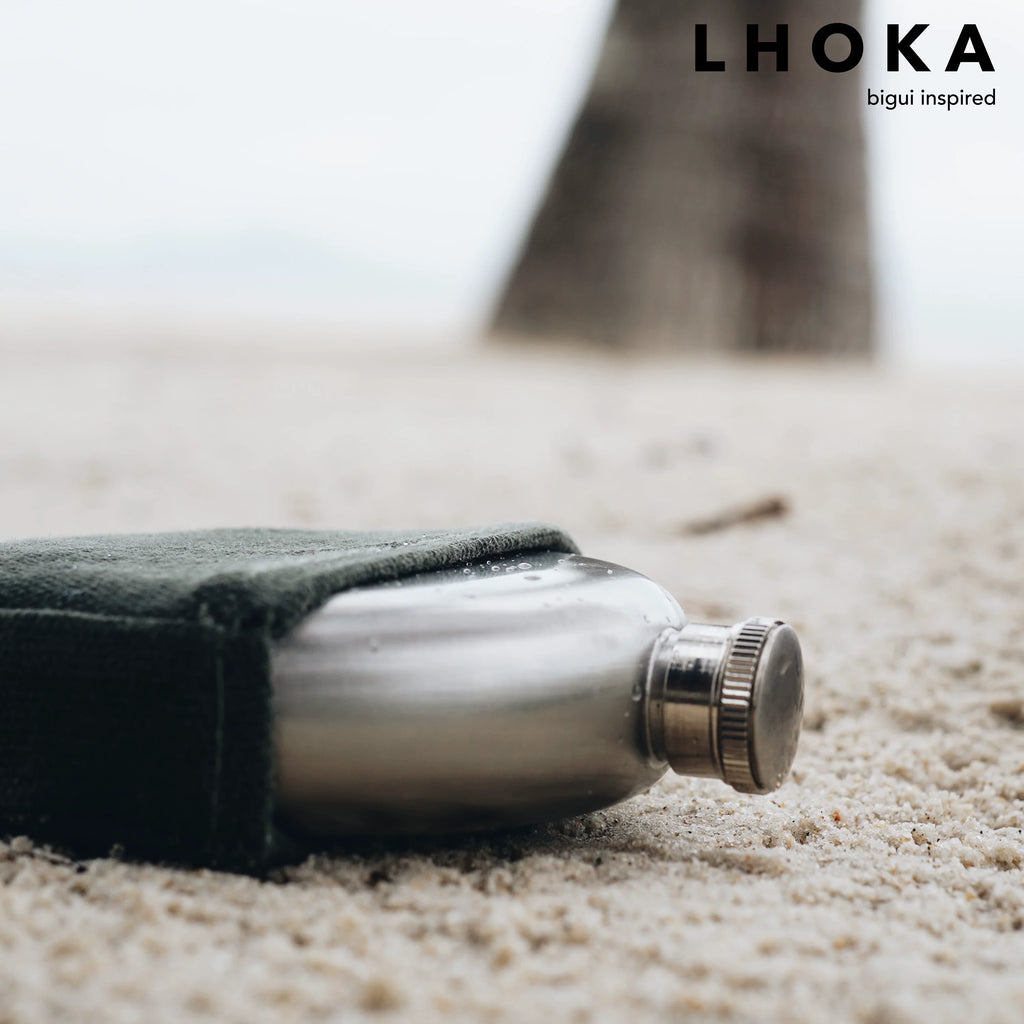 Bold Basic Round Hip Flask - product detail view 3
