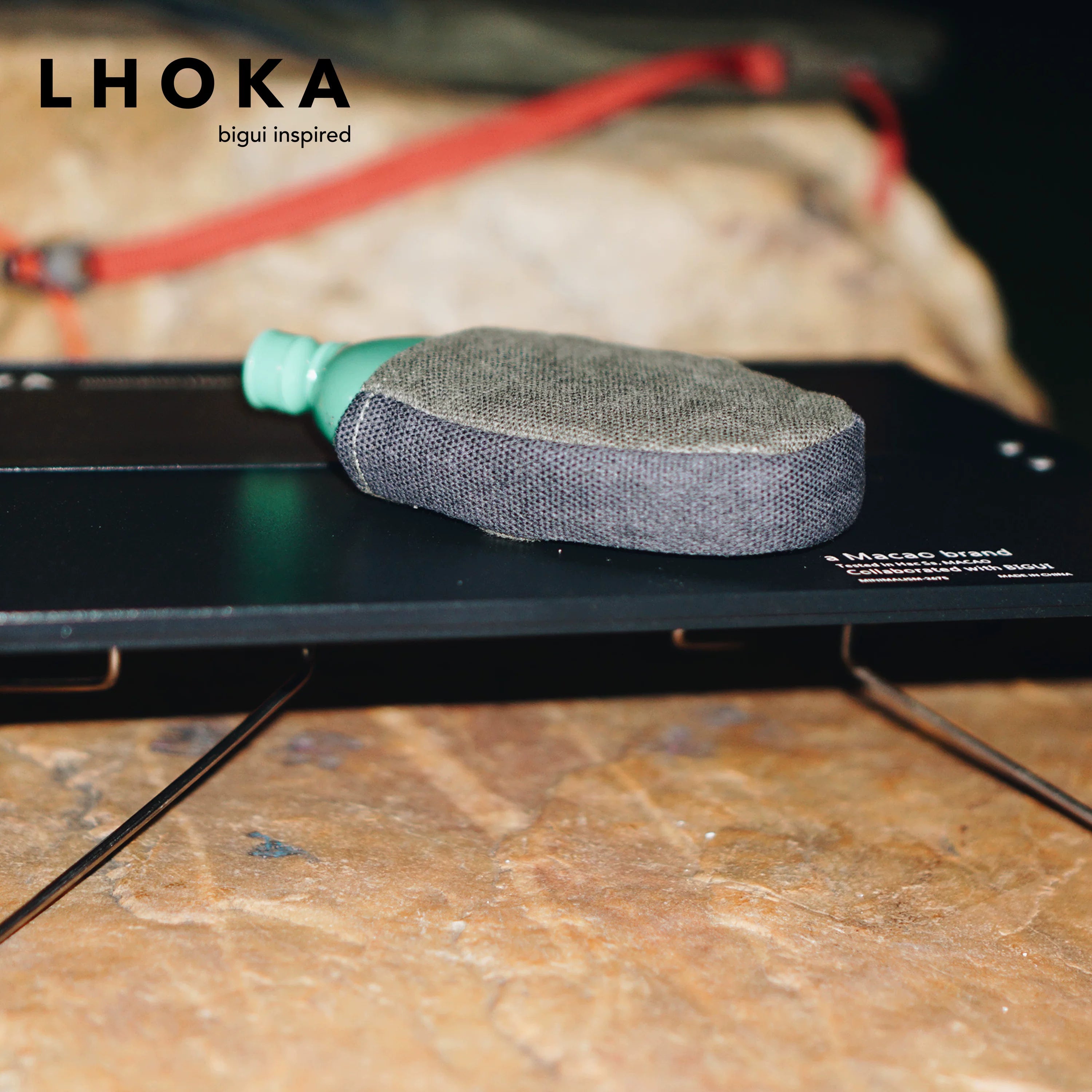 Pebble 370 Hip Flask - product detail view 4