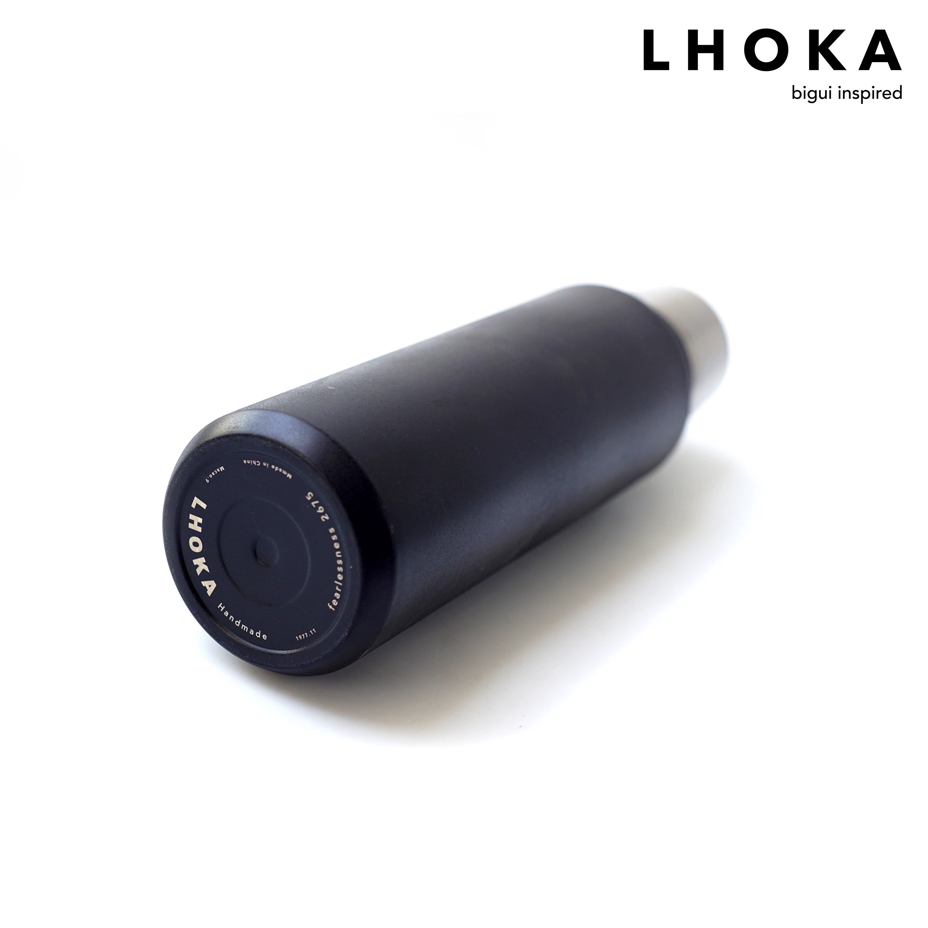 Black Insulated Outdoor Bottle - product detail view 4