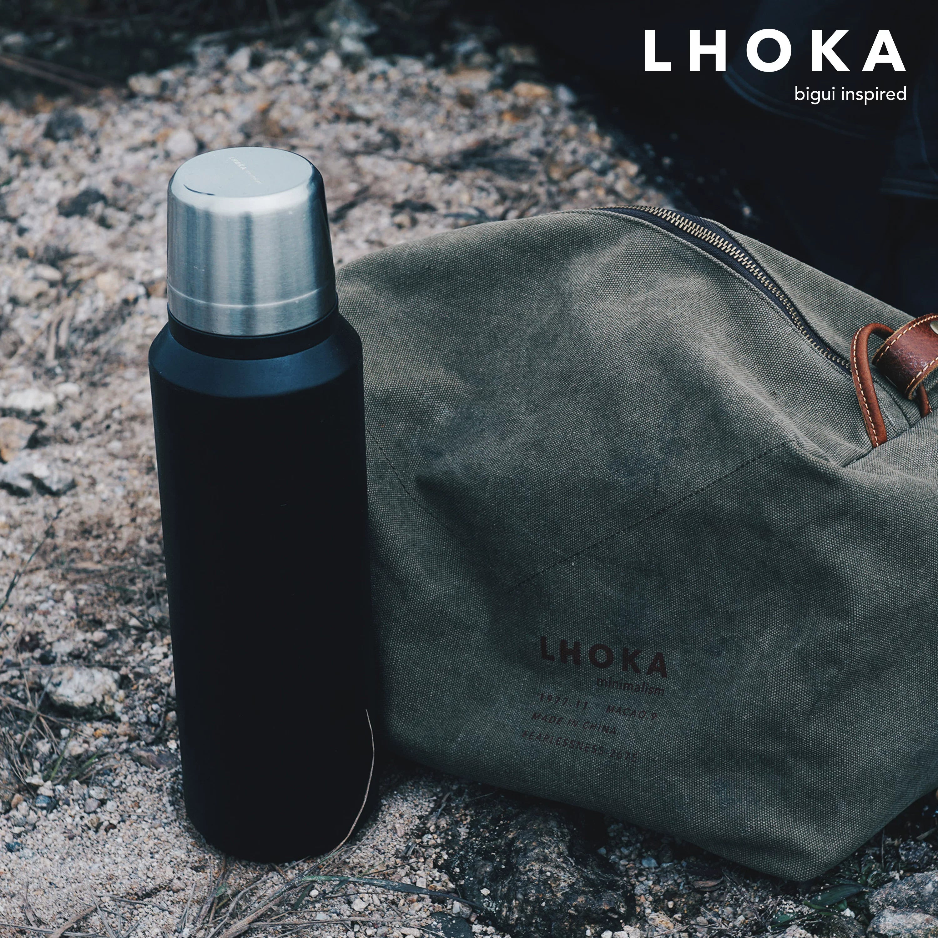 Black Insulated Outdoor Bottle - product detail view 3