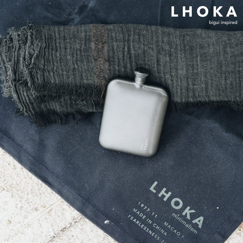 Pebble 055 Flat Hip Flask - product detail view 3